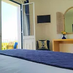 בית הארחה Farol 3*