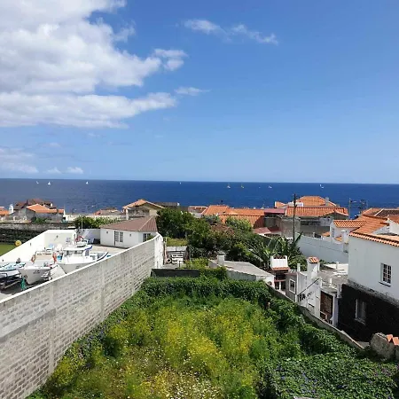 Guest house Farol 3*