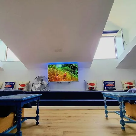 Farol Hostel *