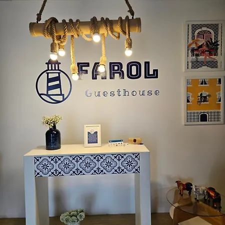 Farol 3*